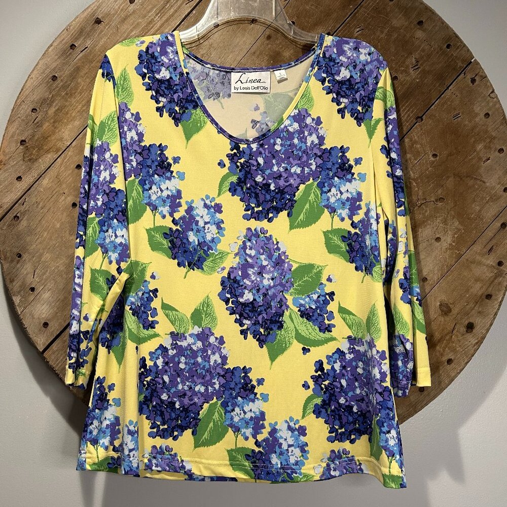 Linea by Louis Dell'Olio Yellow top/tunic purple flowers V-neck, 3/4 sleeves-L
